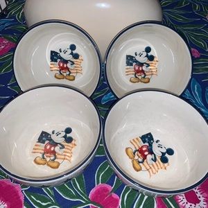 Mickey Bowls (set of 4)